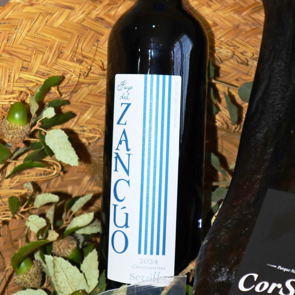 Lote Tesoro de la Dehesa con paleta de bellota ibérica 50 % raza ibérica, quesos de cabra y vino tinto